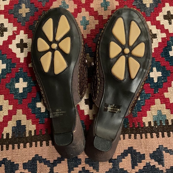 Beaded slides - Picture 2 of 2